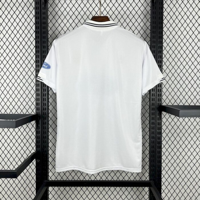 Retro Valencia CF 1999/00 Home Jersey - Image 2