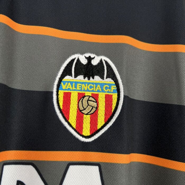 Retro Valencia CF 1999/00 Third Jersey - Image 5