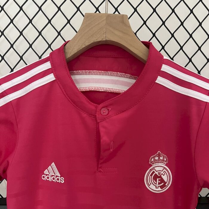 Retro Real Madrid 2014/15 Away Kids Kit - Image 3