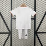 Retro Real Madrid 2013/14Home Kids Kit - Image 2