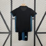 Retro Real Madrid 2017/18 away Kids Kit - Image 2