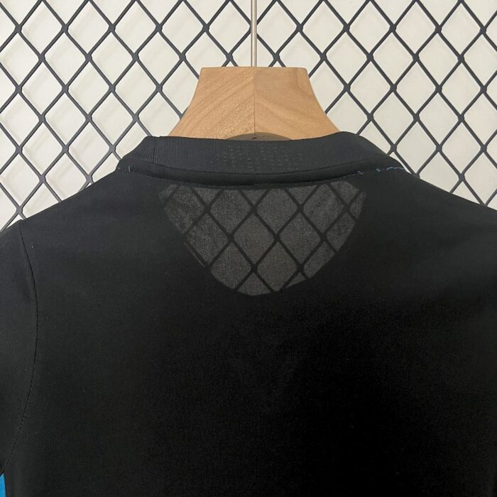 Retro Real Madrid 2017/18 away Kids Kit - Image 5