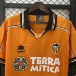 Retro Valencia CF 1999/00 Away Jersey - Image 4