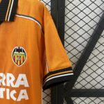 Retro Valencia CF 1999/00 Away Jersey - Image 3