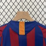 Retro Barcelona 2005/06 Home Kids Kit - Image 4