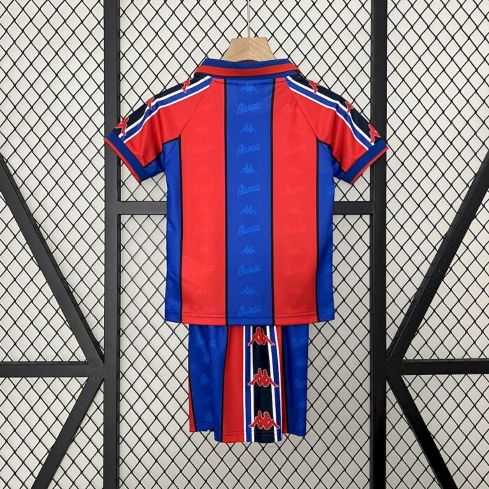 Retro Barcelona 1995/97 Home Kids Kit - Image 2