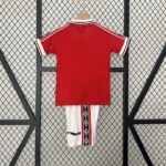 Retro Manchester United 1998/99 Home Kids Kit - Image 2