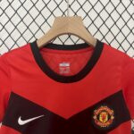 Retro Manchester United 2009/10 Home Kids Kit - Image 5