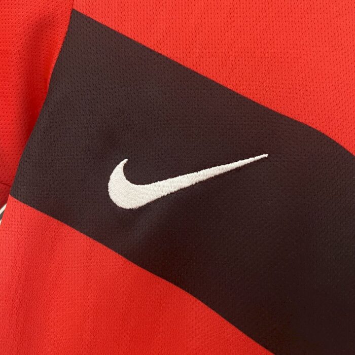 Retro Manchester United 2009/10 Home Kids Kit - Image 4