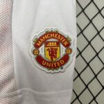 Retro Manchester United 2012/13 Home Kids Kit - Image 3