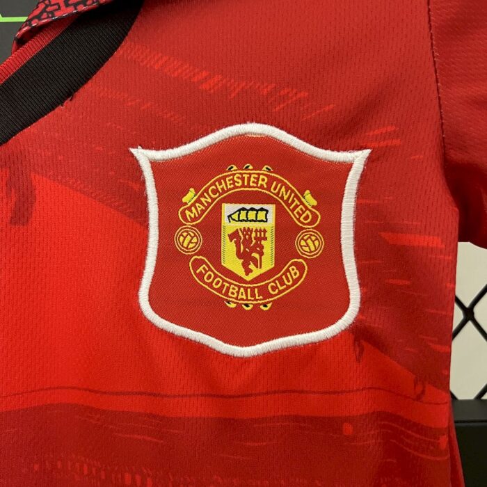 Retro Manchester United 1994/96 Home Kids Kit - Image 4