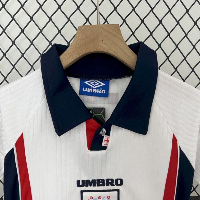 Retro England 1998 home Kids Kit - Image 3