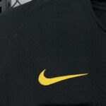 Retro Atletico Madrid 2016/17 Away Jersey - Image 5