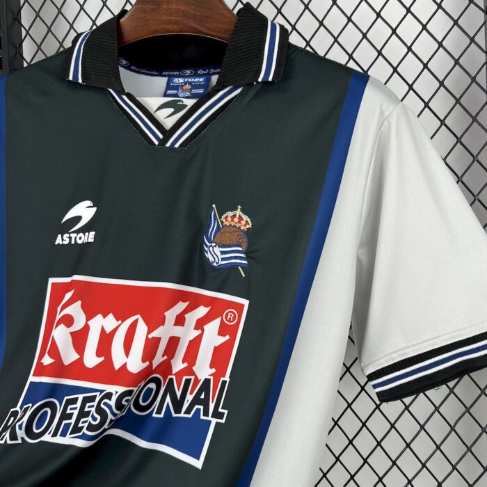 Retro Real Sociedad 2000/02 Away Jersey - Image 5