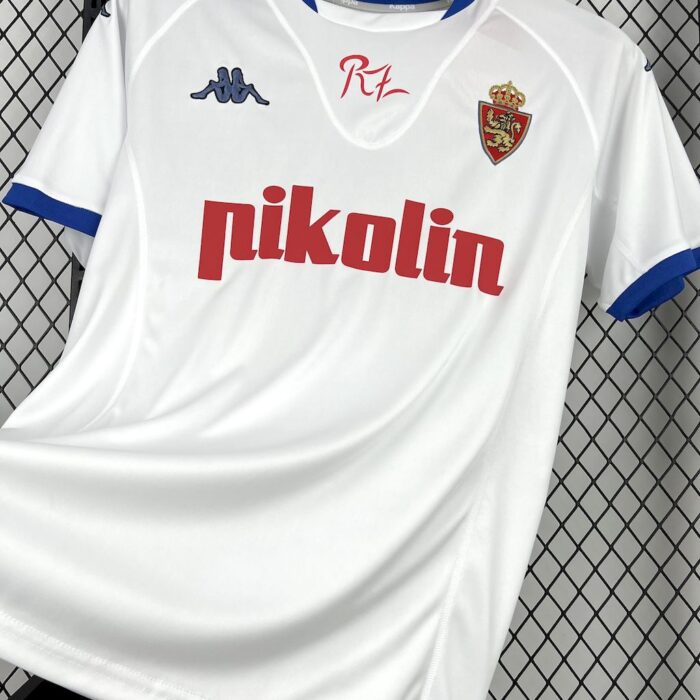 Retro Real Zaragoza 2001/02 Home Jersey - Image 3