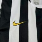Retro Juventus 2002/03 Home Jersey - Image 5