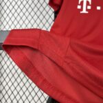 Retro Bayern Munich 2005/06 Home Jersey - Image 5