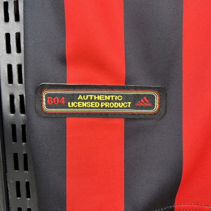 Retro Bayer 04 Leverkusen 2000/01 Home Jersey - Image 4
