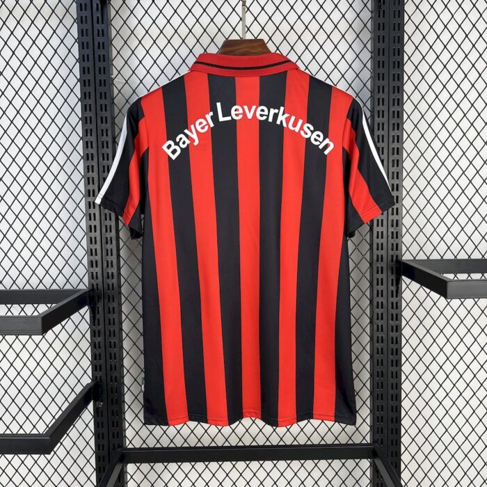 Retro Bayer 04 Leverkusen 2000/01 Home Jersey - Image 2