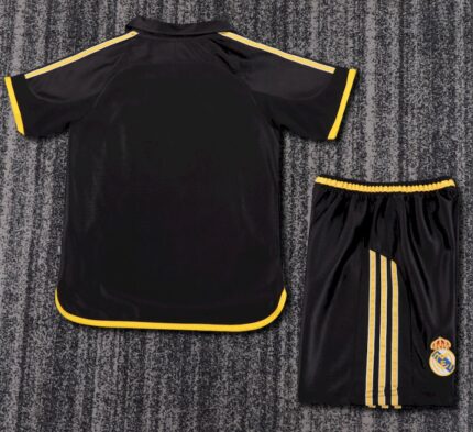 Retro Real Madrid 1998/00 Away Kids Kit – view 2