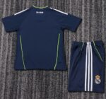 Retro Real Madrid 2010/11 Away Kids Kit - Image 2