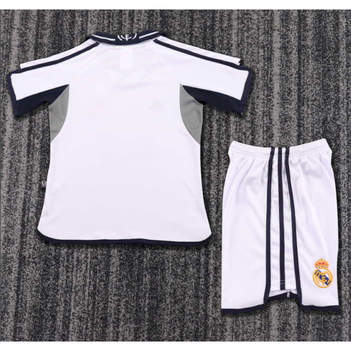 Retro Real Madrid 2000/01 Home Kids Kit - Image 2