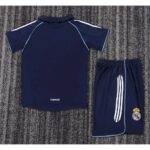 Retro Real Madrid 2005/06 Away Kids Kit - Image 2