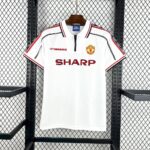 Retro Manchester United 1998/99 Away Jersey - Image 4