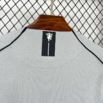 Retro Manchester United 2007/08 Grey Goalkeepe Long Sleeve Jersey - Image 3