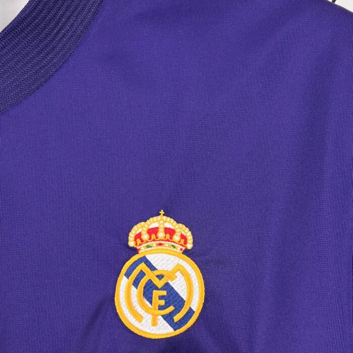 Retro Real Madrid 2002/03 Reversible Double-sided Third Jersey - Image 5