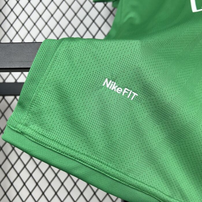 Retro Manchester United 2007/08 Goalkeeper Jersey - Image 5