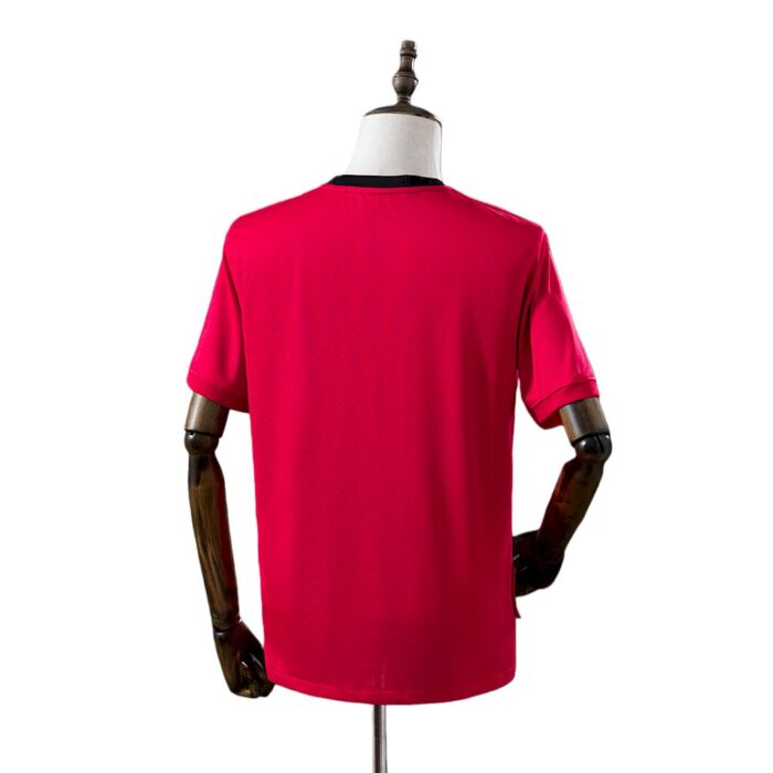 Retro Manchester United 2009/10 Home Jersey - Image 2