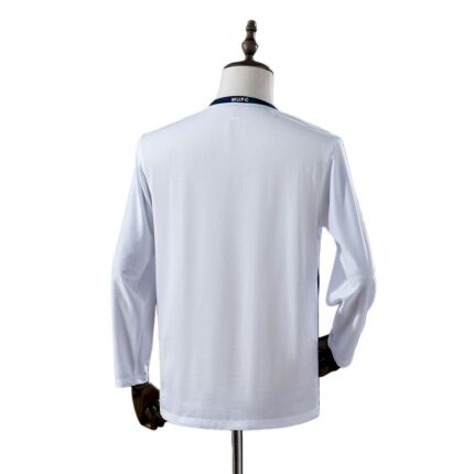 Retro Manchester United 2008/09 Away Long Sleeve Jersey – view 2