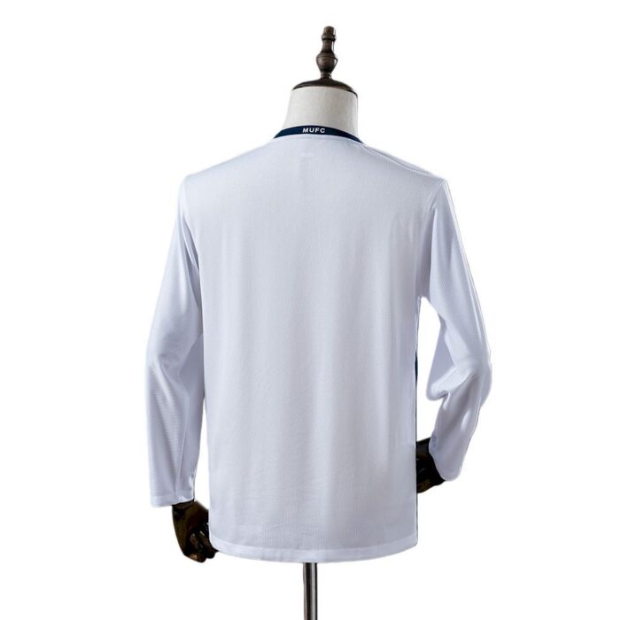 Retro Manchester United 2008/09 Away Long Sleeve Jersey - Image 2