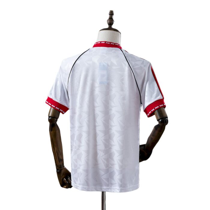Retro Manchester United 1991 Cup Winners Cup Jersey - Image 2