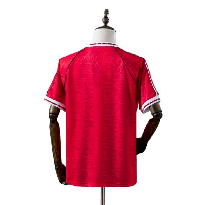 Retro Manchester United 1990/92 Home Jersey - Image 2