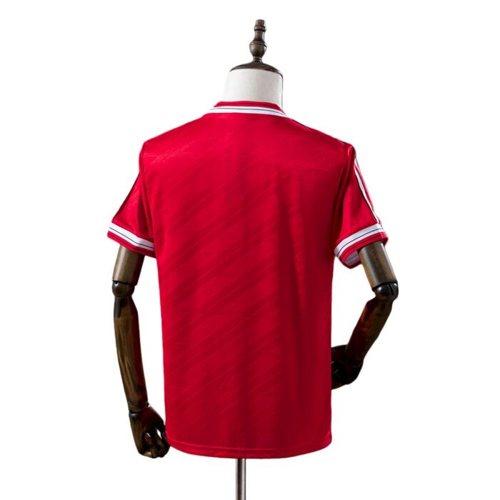 Retro Manchester United 1986/88 Home Jersey - Image 2