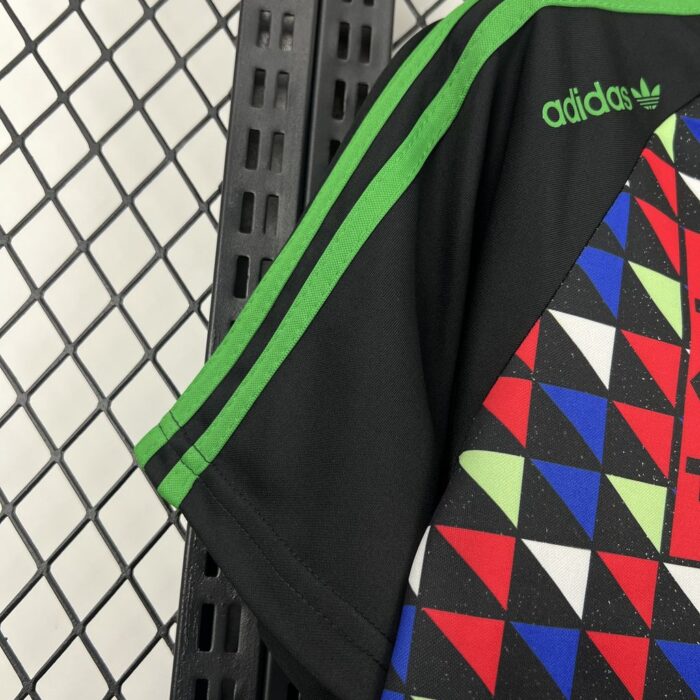 Retro Argentina 1990 Goalkeeper Jersey - Image 5