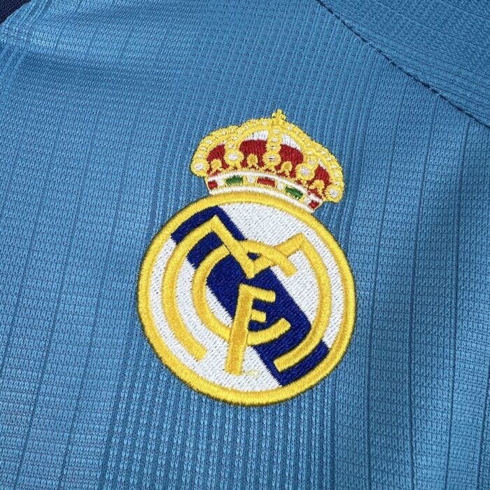 Retro Real Madrid 1999/00 Third Long Sleeve Jersey - Image 3