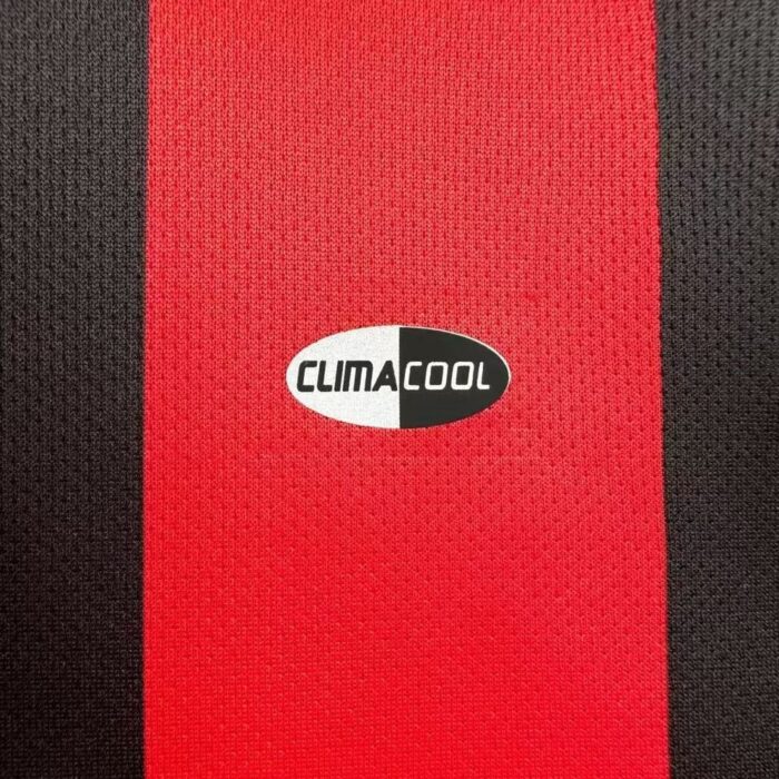 Retro AC Milan 2003/04 Home Jersey - Image 5