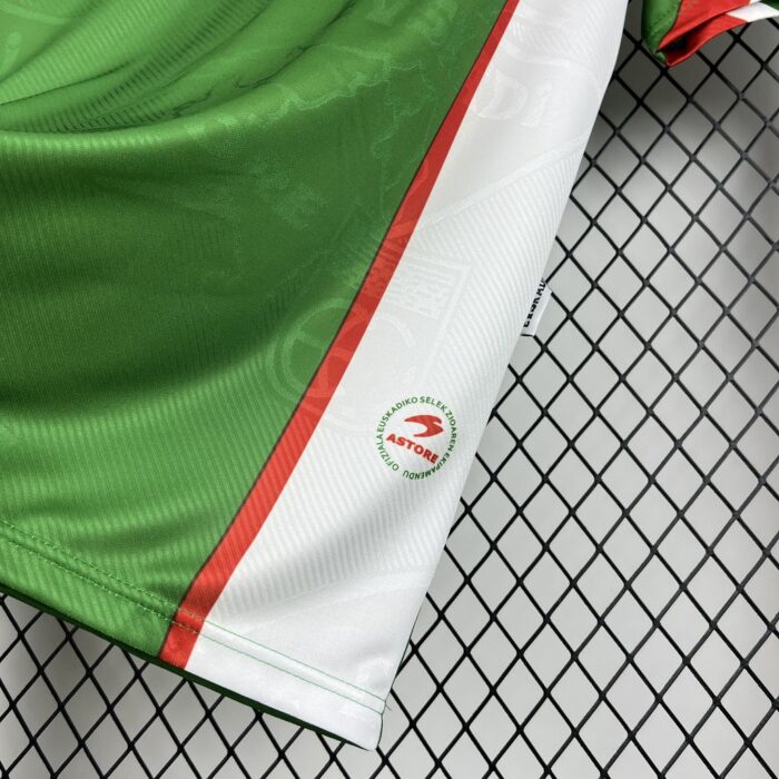 Retro Basque Country 1993/94 Home Jersey - Image 4