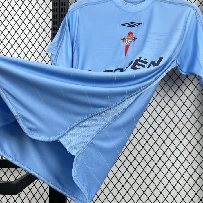 Retro Celta Vigo 2004/05 Home Jersey - Image 3
