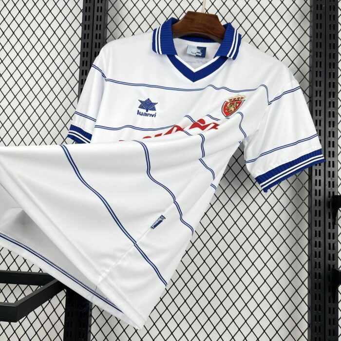 Retro Real Zaragoza 2000/01 Home Jersey - Image 4