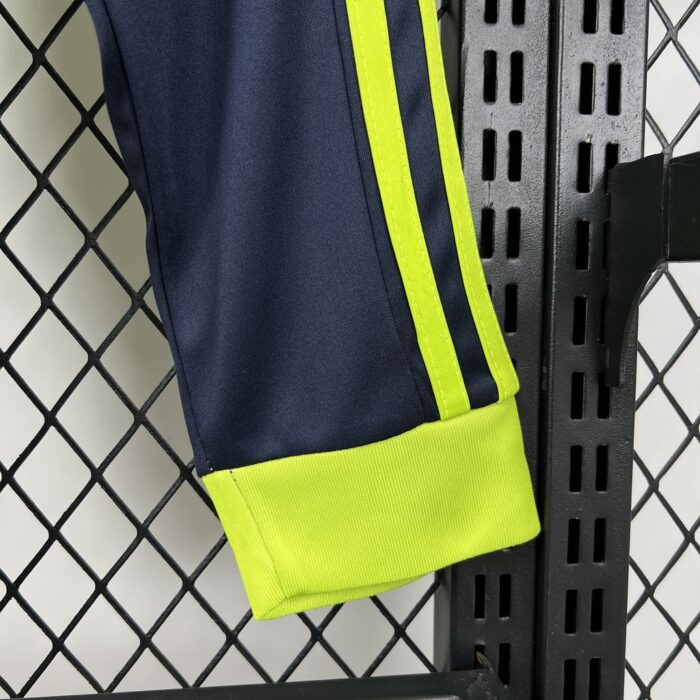 Retro Real Madrid 1999/00 Goalkeeper Long Sleeve Jersey - Image 3