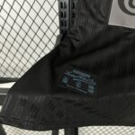 Retro Liverpool 1995/96 Black Jersey - Image 4