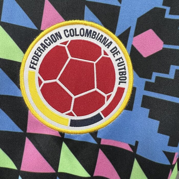 Retro Colombia 1990 Goalkeeper Jersey - Image 5