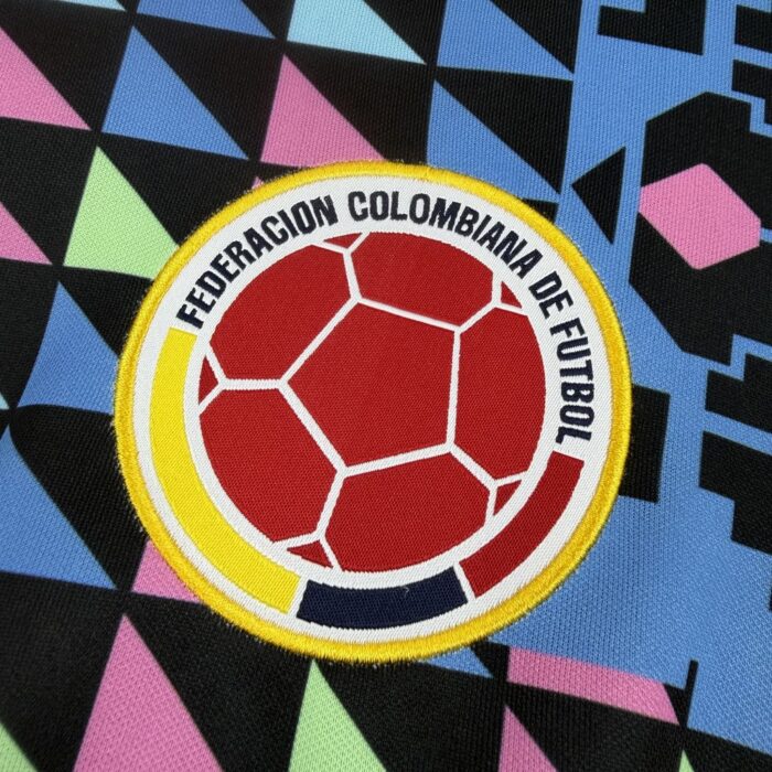 Retro Colombia 1990 Goalkeeper Long Sleeve Jersey - Image 4