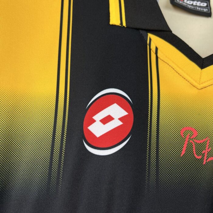 Retro Real Zaragoza 2003/04 Away Jersey - Image 5