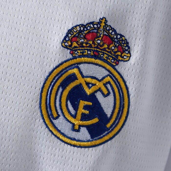 Kids Real Madrid 2026/27 Home Kit - Image 4
