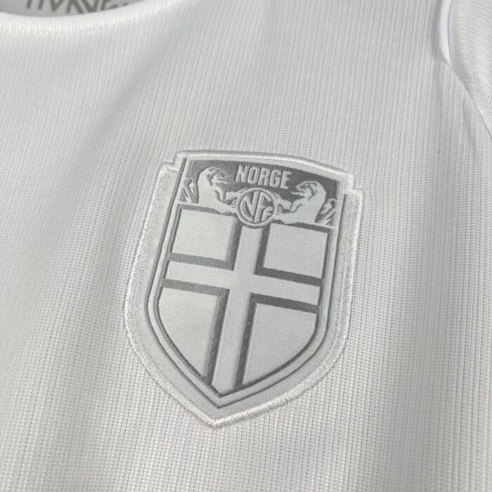 Mens Norway 2026 World Cup Third Jersey - Image 4